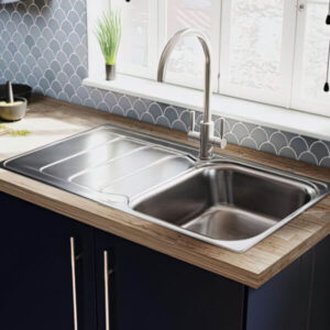 An image of a Dry Kitchen Sink | 5 Ways To Keep Your Kitchen Sink Sparkling